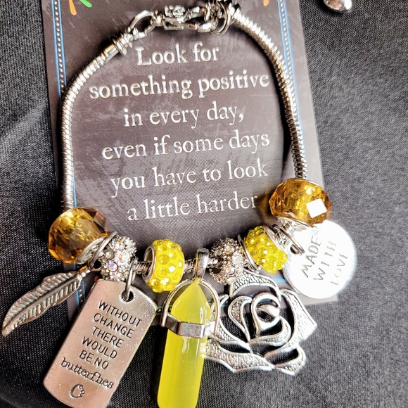 Yellow Bullet Pendant charm bracelet 💛 - Picture 3 of 3